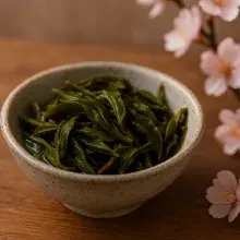 Korea Blossom nach Aufguss Dark Oolong Tee in Schale Teeschale mit Kirschzweig